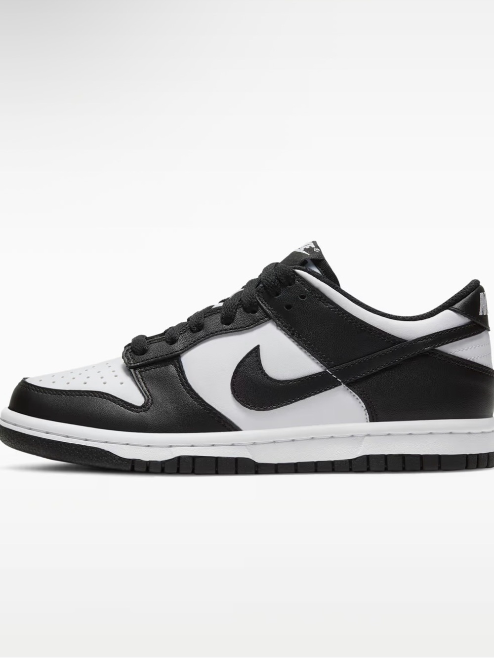 Nike Men’s Black & White Low-Top Sneakers